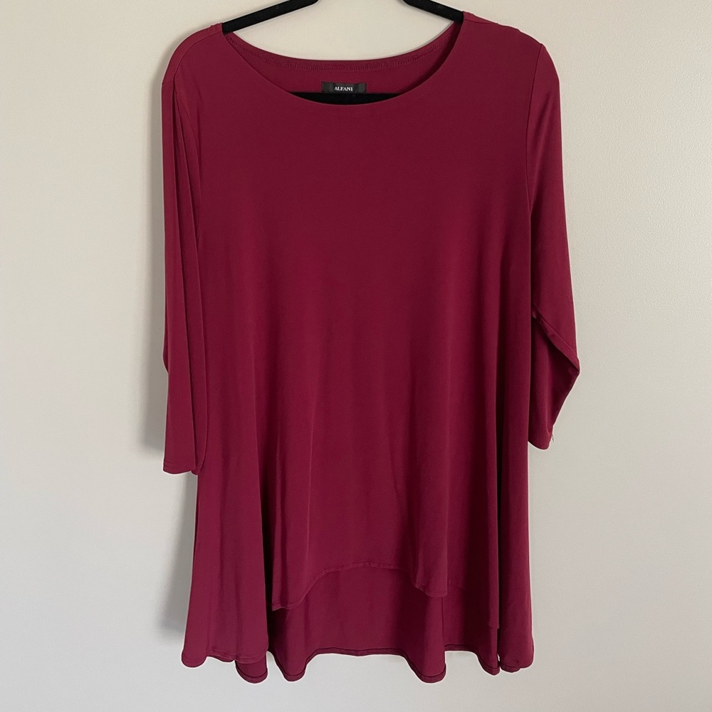 Alfani deep red tunic 3/4 length sleeve. Size L. Poly/spandex blend.